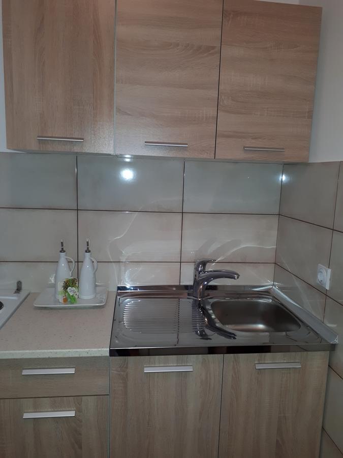 Momentera Apartments Kotor Luaran gambar